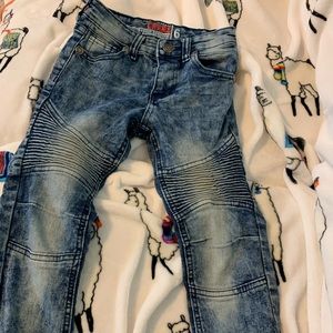 Boys size 6 skinny jeans